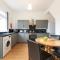 Comfy 2BR Home in Leigh Ideal for Families & Work Stays Sleeps 4