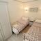 2 Bed in Mumbles oc-hh132