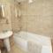 2 Bed in Mumbles oc-hh124