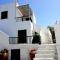 Petros Studios & Suites