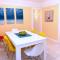 CasaViva Pacifica - 2BR Sleeps 10 with Firepit, BBQ & Shared Yard - Walk to Hillcrest Fun, Near Zoo, Balboa Park & Beaches
