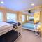 CasaViva Pacifica - 2BR Sleeps 10 with Firepit, BBQ & Shared Yard - Walk to Hillcrest Fun, Near Zoo, Balboa Park & Beaches
