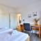 Spacious Flat 2nd Floor near station