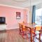 Spacious Flat 2nd Floor near station