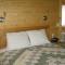 Lake Minden Camping Resort Cottage 2