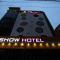 Show Hotel