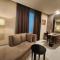 Grand Paragon Hotel
