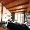 Cozy chalet for 6 people