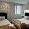 6 Suites Hotel