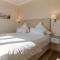 Garden Suite Garden Suite