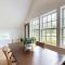 Coveside Carriage House