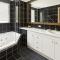 Redcliffe Villa