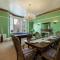 5 Bed in Melrose oc-79418
