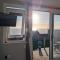 Allibella Shepherds Hut, Amazing Seaview, Private garden, Pet Friendly