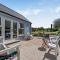 3 Bed in Tenby oc-92066