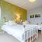 3 Bed in Brixham oc-bx030