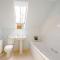 4 Bed in Ayr- oc-90038