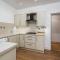 Seafield House - Donnini Apartments