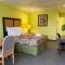 6032 Persepolis Inn