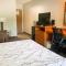 Monument Inn & Suites