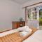 4Bedroom Home in quiet neighbourhood