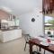 Villa Vivian by Villa Plus