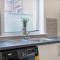 Spacious & Modern Oasis, 4-Bed House, Sleeps 7