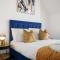 Spacious & Modern Oasis, 4-Bed House, Sleeps 7