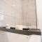 Spacious & Modern Oasis, 4-Bed House, Sleeps 7
