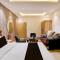Townhouse by OYO Mohali Bus Terminal Formerly Hotel HM Crystal