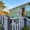 2 Bedroom Lakeview Lodge - Ensuite & Balcony Deck