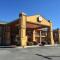 Peach State Inn & Suites