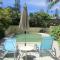 Unit 10 Sea Eagles Apartments