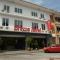 Brezza Hotel Lumut - Lumut