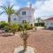 Modern villa with great location