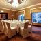 Seven Oaks Hotel