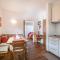 Schnitzer Ferienwohnung Hagebutte