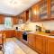Ilios Country house