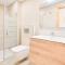 First Line Oasis Apartment Td05