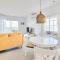 First Line Oasis Apartment Td05