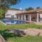 Salzinar Villa