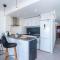 First Line Cosy Apartment