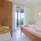 S8 room