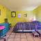 El Nido holiday cottage with pool