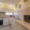 Lovely 2 bed apt overlooking golf