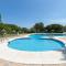 Lovely 2 bed apt overlooking golf