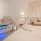 Dimora Giulia Luxury Suite and Room