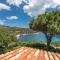 Accu is Prezzus D fronte mare