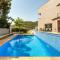 Exclusive Villa with pool seaview