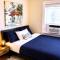 CasaViva Breeze - 2BR with Sunset Views, Firepit & Backyard - Walk to Fun & Eats in North Park & Hillcrest, 5 Min to Gaslamp